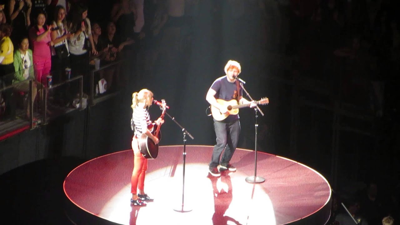 Taylor Swift Ft. Ed Sheeran - Everything Has Changed - Red Tour - 4/10/13