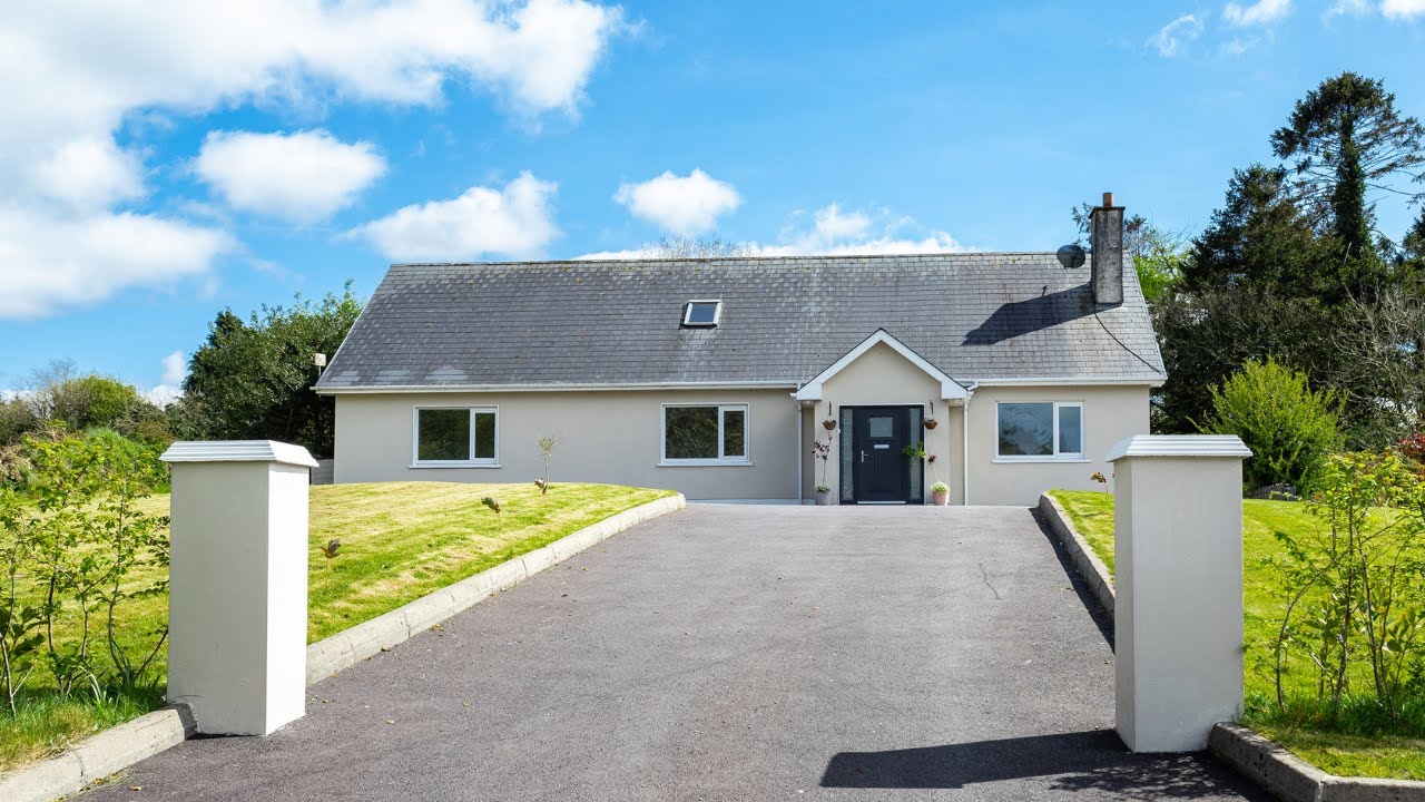 House For Sale - Enniskeane, Co. Cork