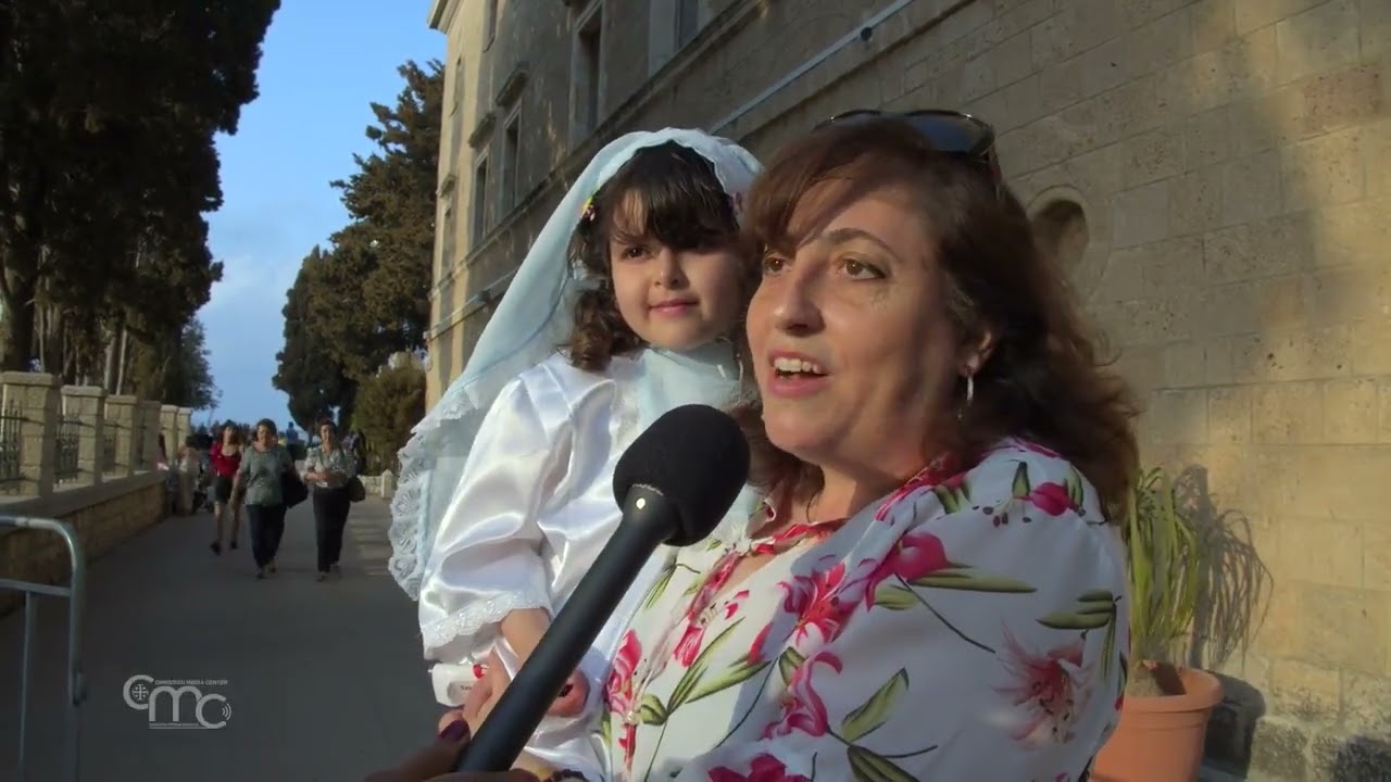 La processione ad Haifa in onore della Madonna del Monte Carmelo
