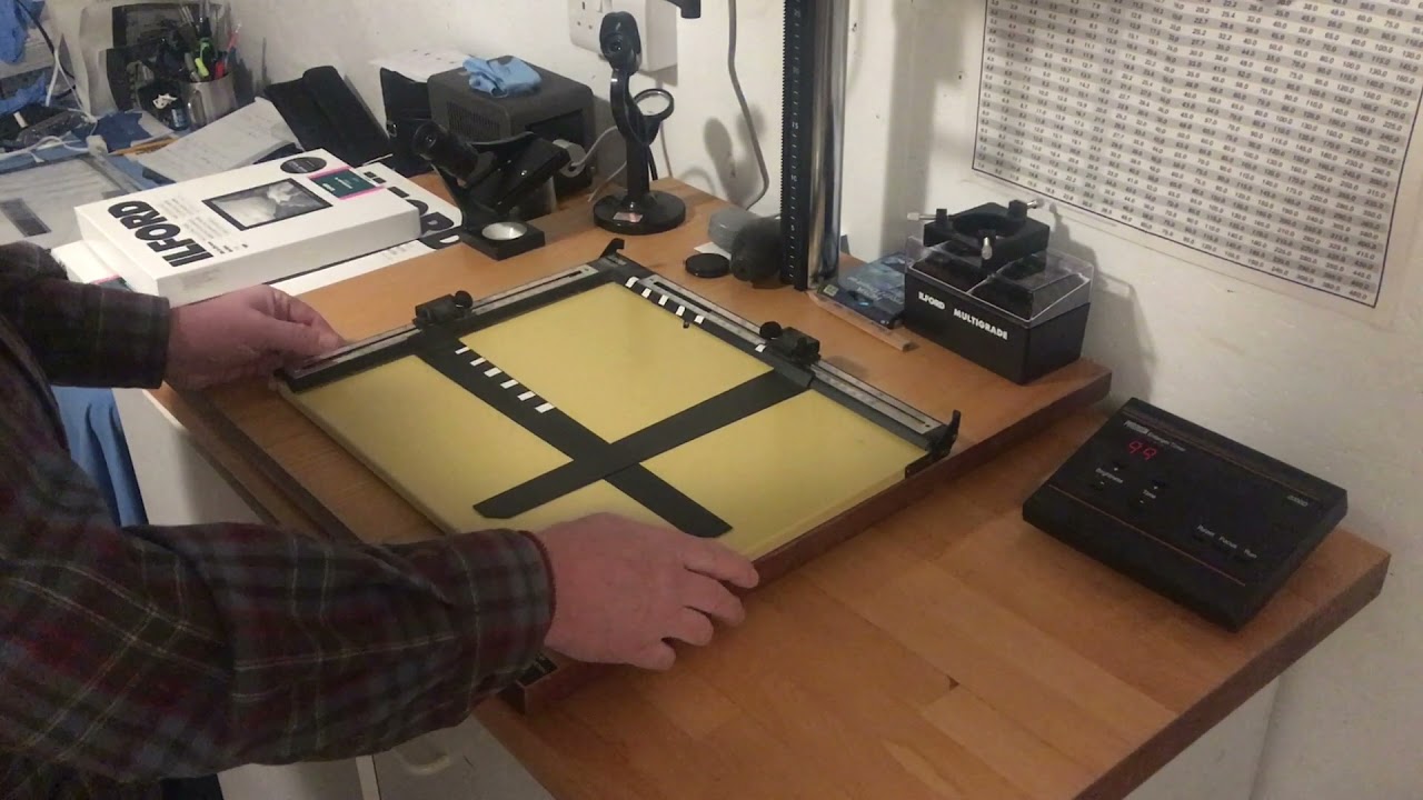 Tip of the day: Using an Enlarger Easel in the Darkroom