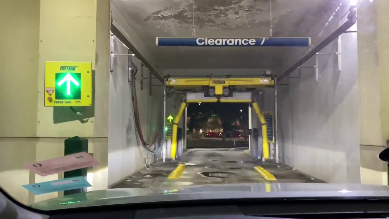 Water Wizard FasTrak Car Wash at Marathon/7-Eleven on Ben Hill Griffin Pkwy (Fort Myers, FL)