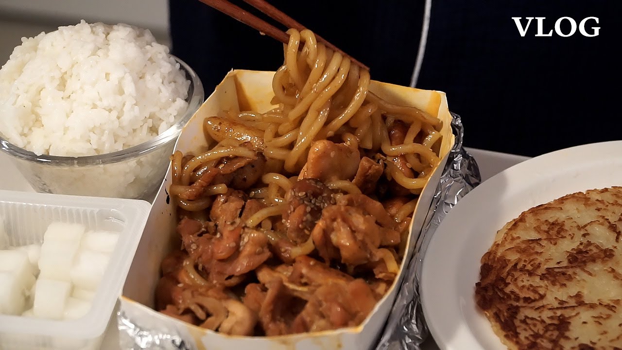 여름 너무 더워 맛있는 걸 먹어 • 불닭막국수, 동근이 숯불치킨 • 일상 집밥vlog