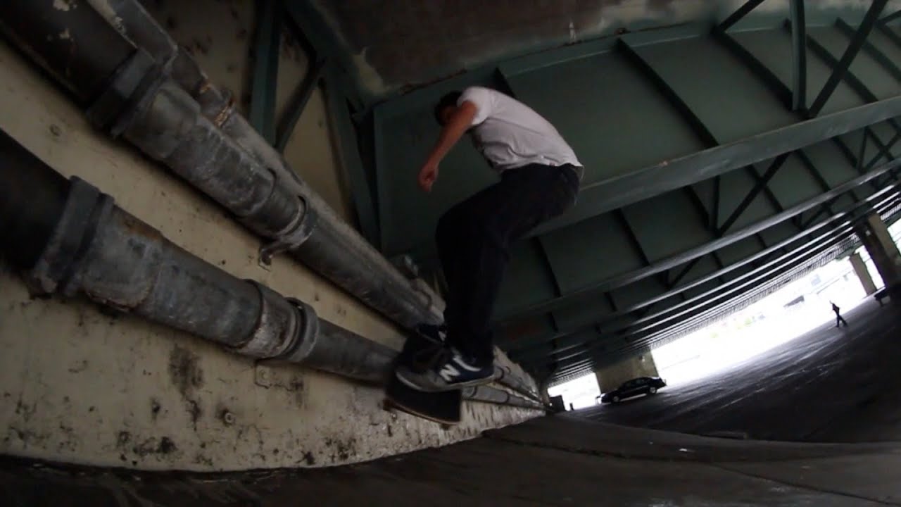 Awesome Frontside Smith Stall Under Bridge! - Eric Kinslow