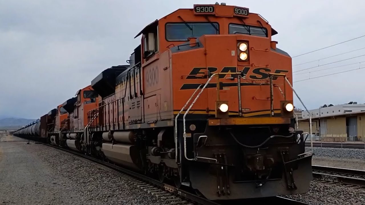 BNSF 9300 Leads an Oil Train in Berkely, CO