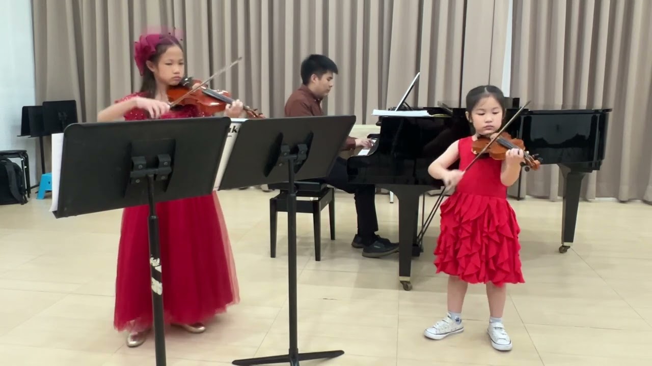 Double Concerto, Vivaldi by Pleumjai(1st violin) and Pippa(2nd violin)
