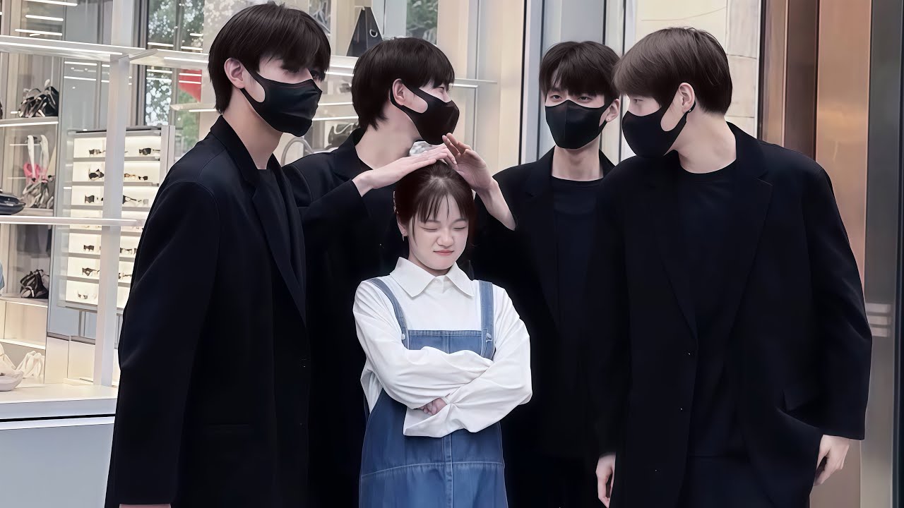 Kawaiiiii Brother Caring His Little Sister🥰🥰