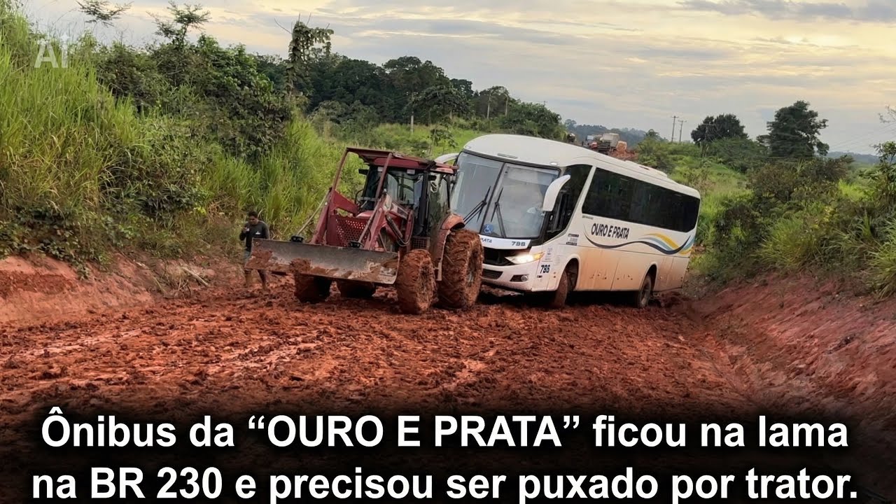 O ÔNIBUS ATOLOU E PRECISOU SER PUXADO PELO TRATOR 