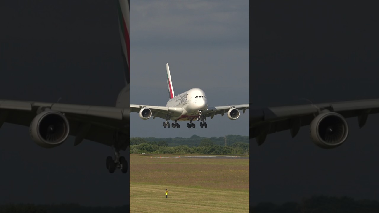 ✈️ Stunning Emirates A380 Arrival 💨