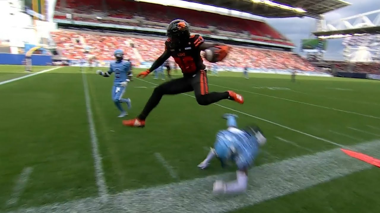 Jevon Cottoy leaps his way into the end zone! | CFL