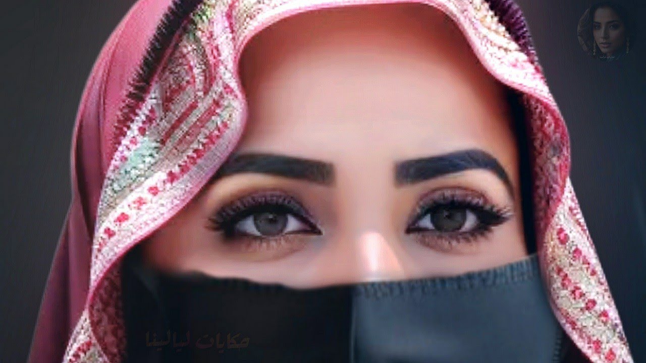 نجلاء وزميلها