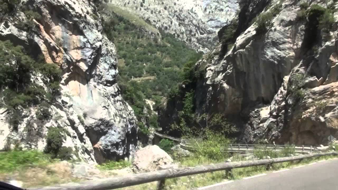 Carretera a Cain(Leon)