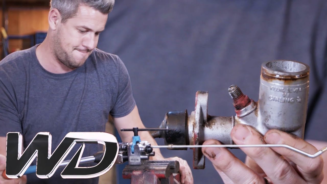 Ant Replaces The Worn Out Clutch System On This Volvo Amazon | Wheeler Dealers
