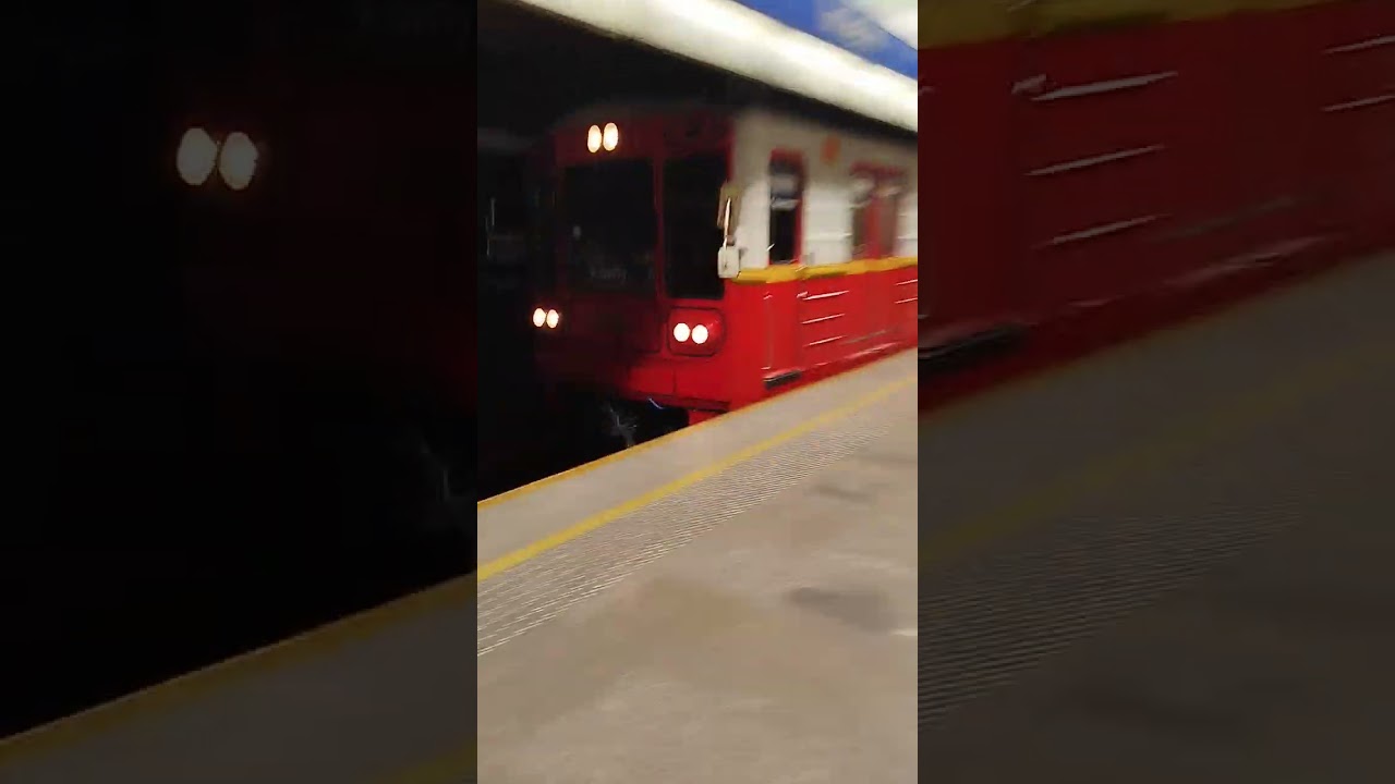 Warszawa centrum 2026 metro M1 do Młociny do Kabaty tym roku teraz część 8 škoda Varsovia nowa 🇵🇱