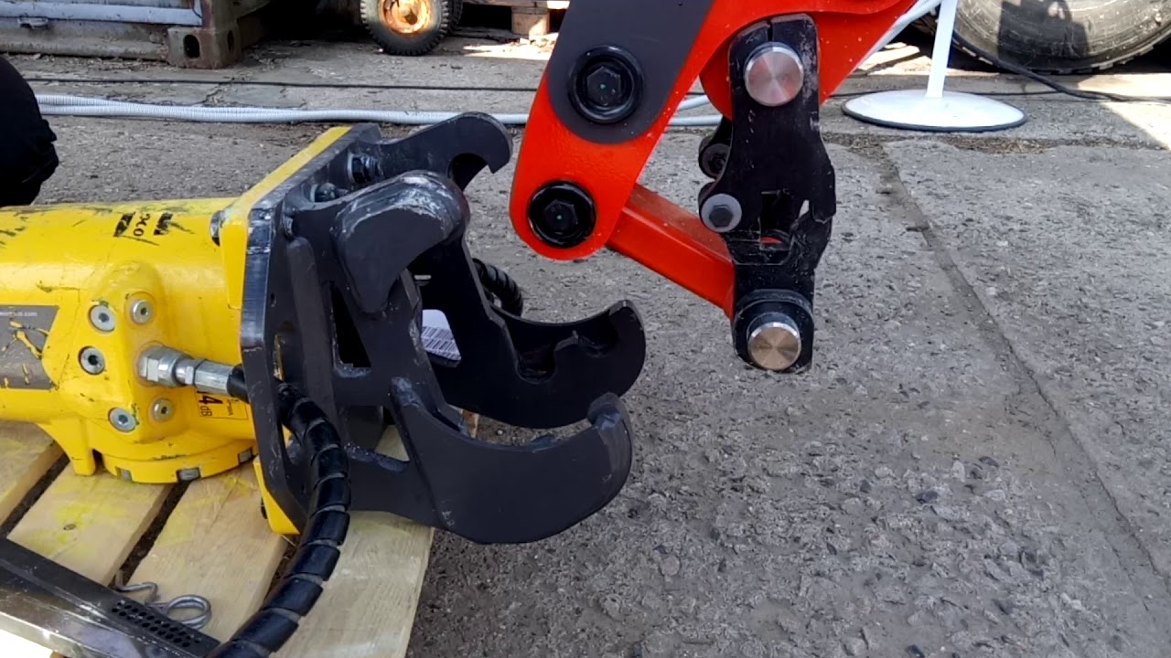 Demolition robot Husqvarna DXR 140 deployment demolition tool