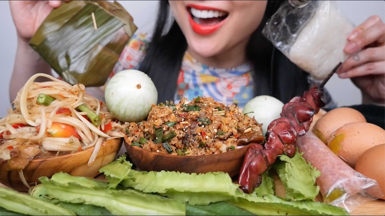 THAI STREET FOOD (MY GO TO) ASMR EATING SOUNDS | LIGHT WHISPERS | SAS-ASMR