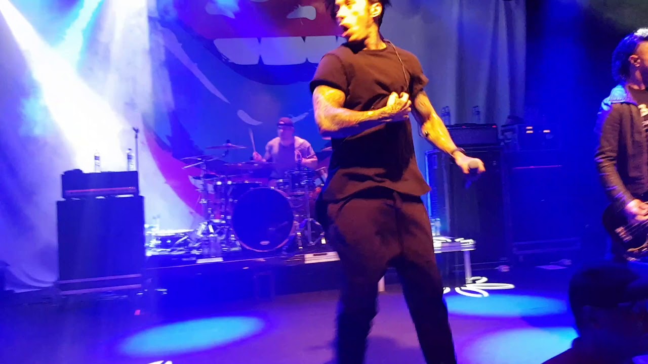 Falling In Reverse - Champion (Live in Stockholm)