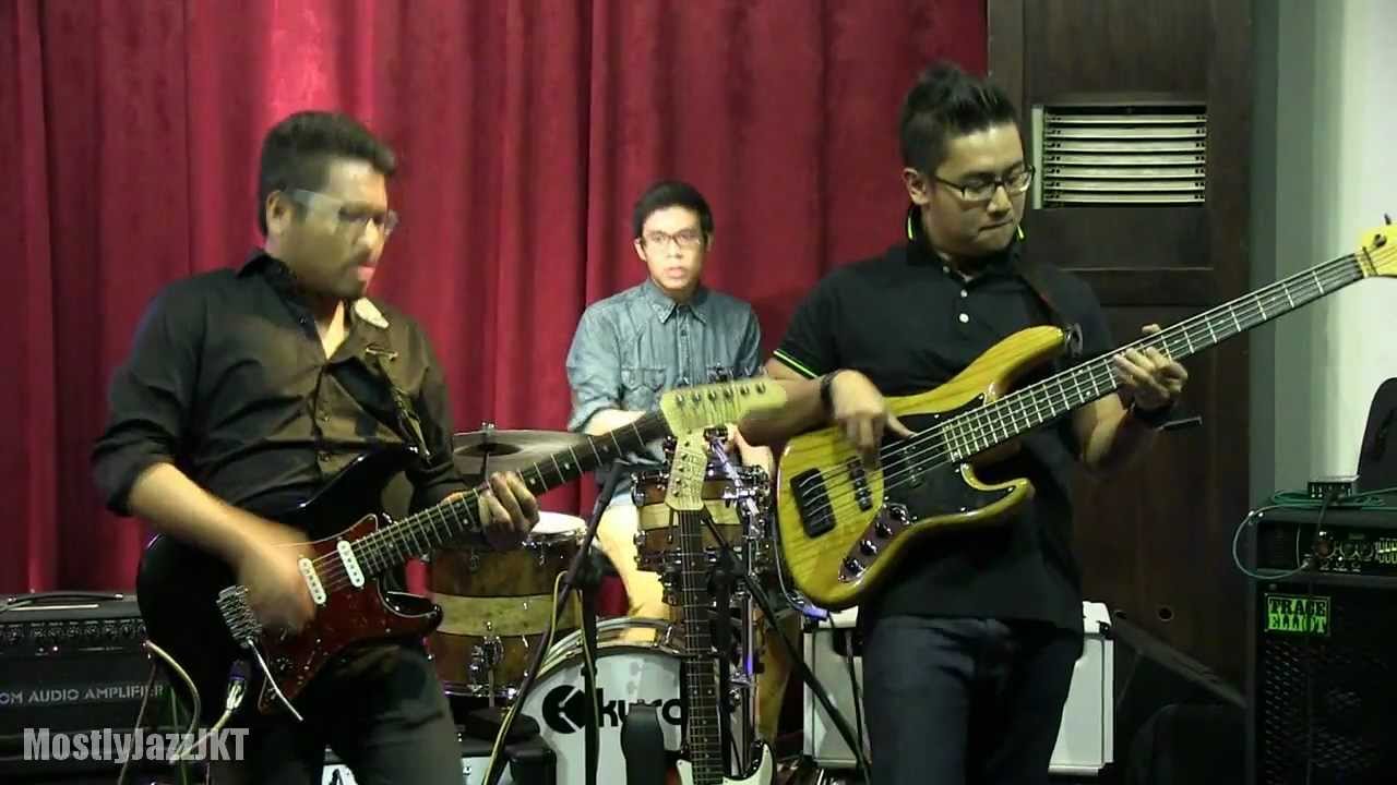 Andre Dinuth - Rat Race @ Mostly Jazz 26/03/13 [HD]