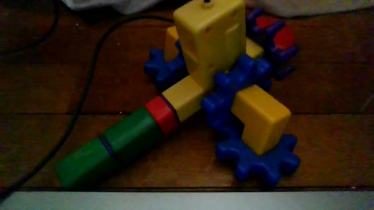 waylon builds awsome robot with oogly googly