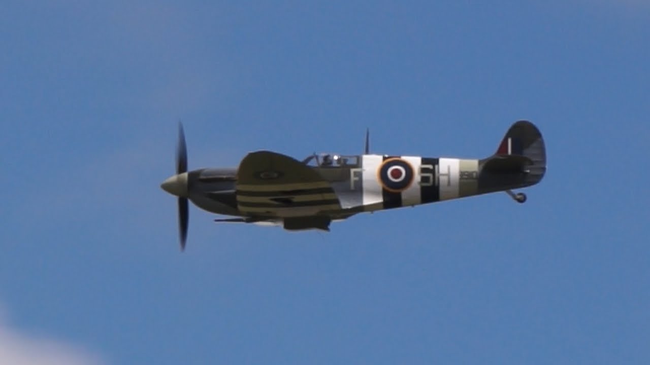 BBMF Spitfire Mk.V at Bicester 24th June 2017
