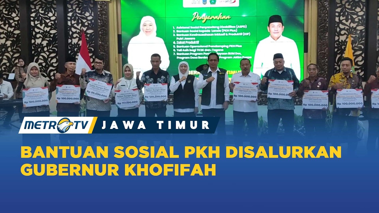 Gubernur Khofifah Serahkan Bansos PKH