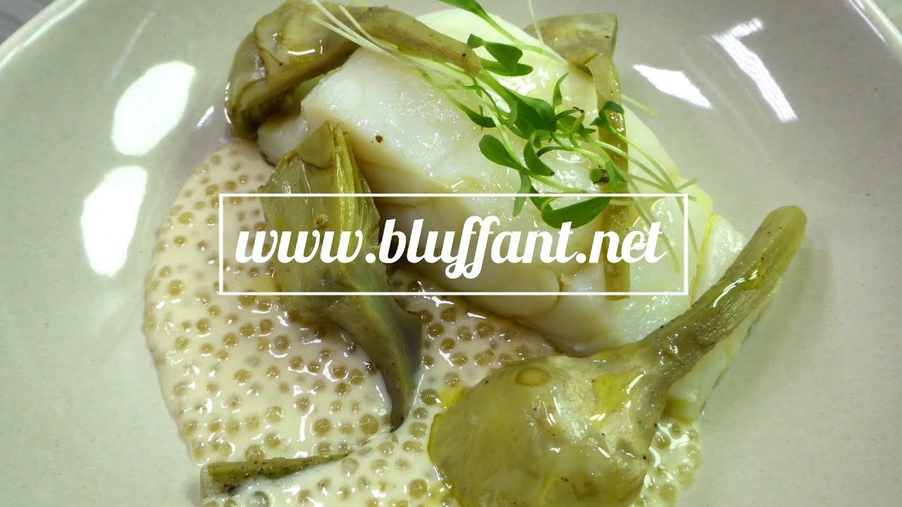 Bacalao confitado con salsa de perlas de japón y alcachofas sous vide