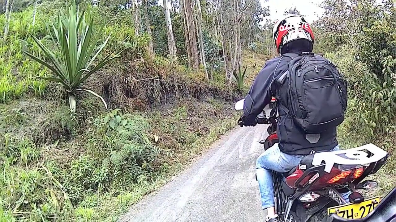 VAMOS DE RUTA/ BOGOTA/ GAMA Y GACHALA CUNDINAMARCA/ PAISAJES HERMOSOS DE COLOMBIA EN MOTO