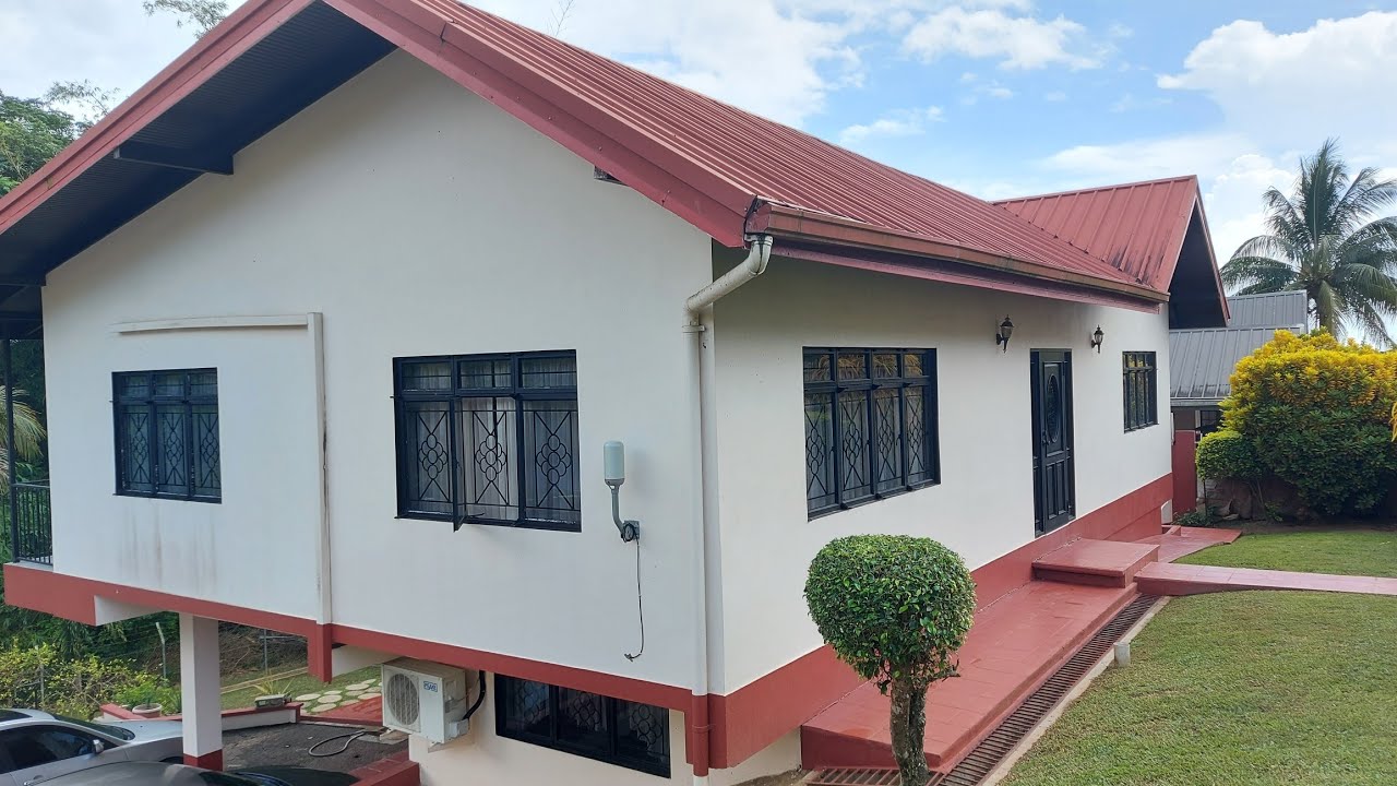 St Augustine House For Sale in Trinidad and Tobago  $2.8 mil  CALL  786-9111 for more info