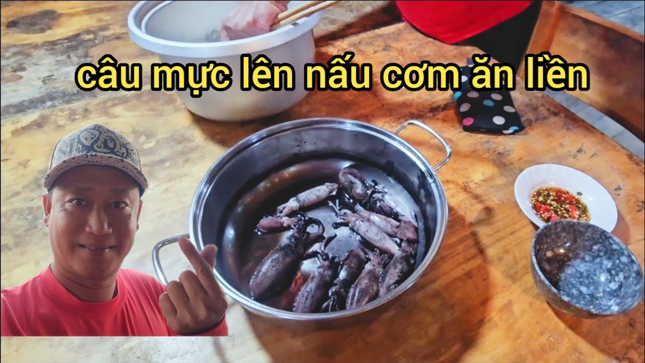 Hôm nay câu mực dưới bè lên nấu cơm ăn 
