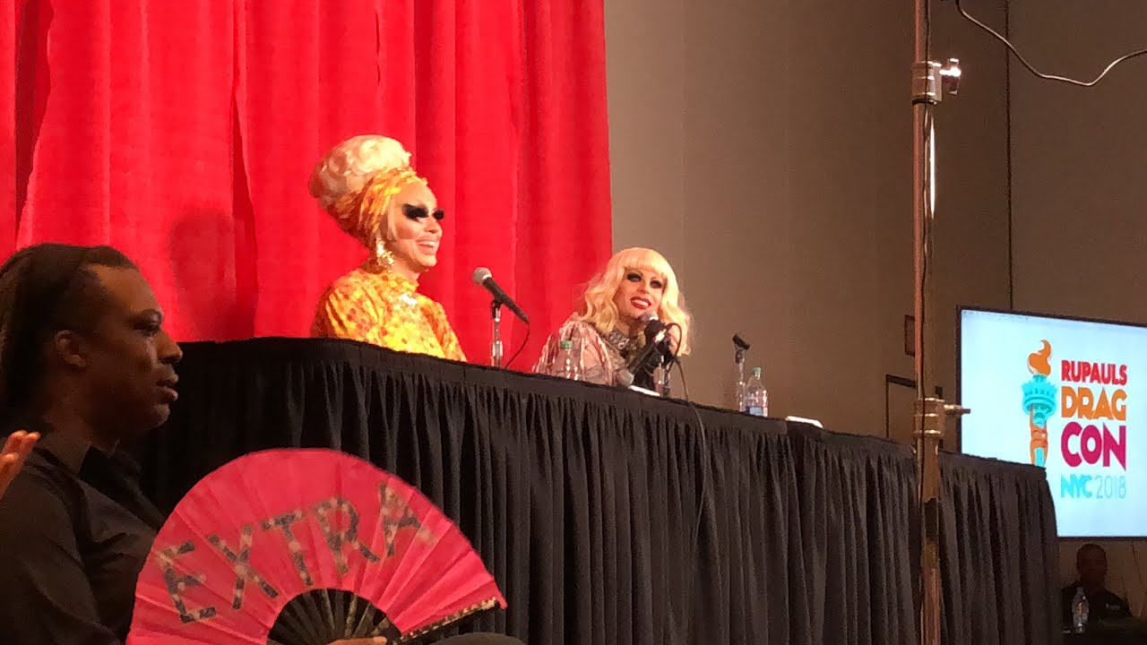 Trixie & Katya's UNHhhh Panel- DragCon NYC 2018