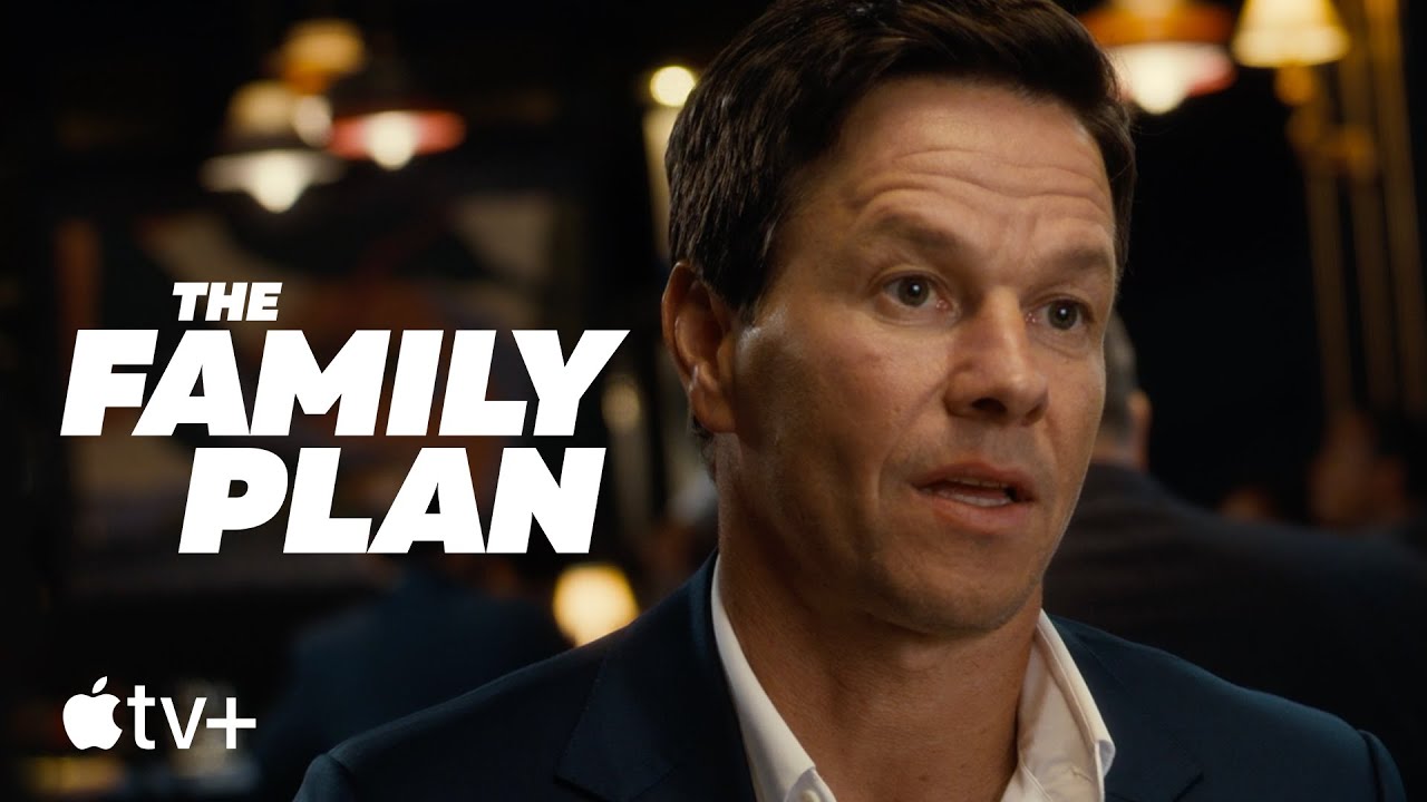 The Family Plan &mdash; Mark Wahlberg Speaks French | Apple TV