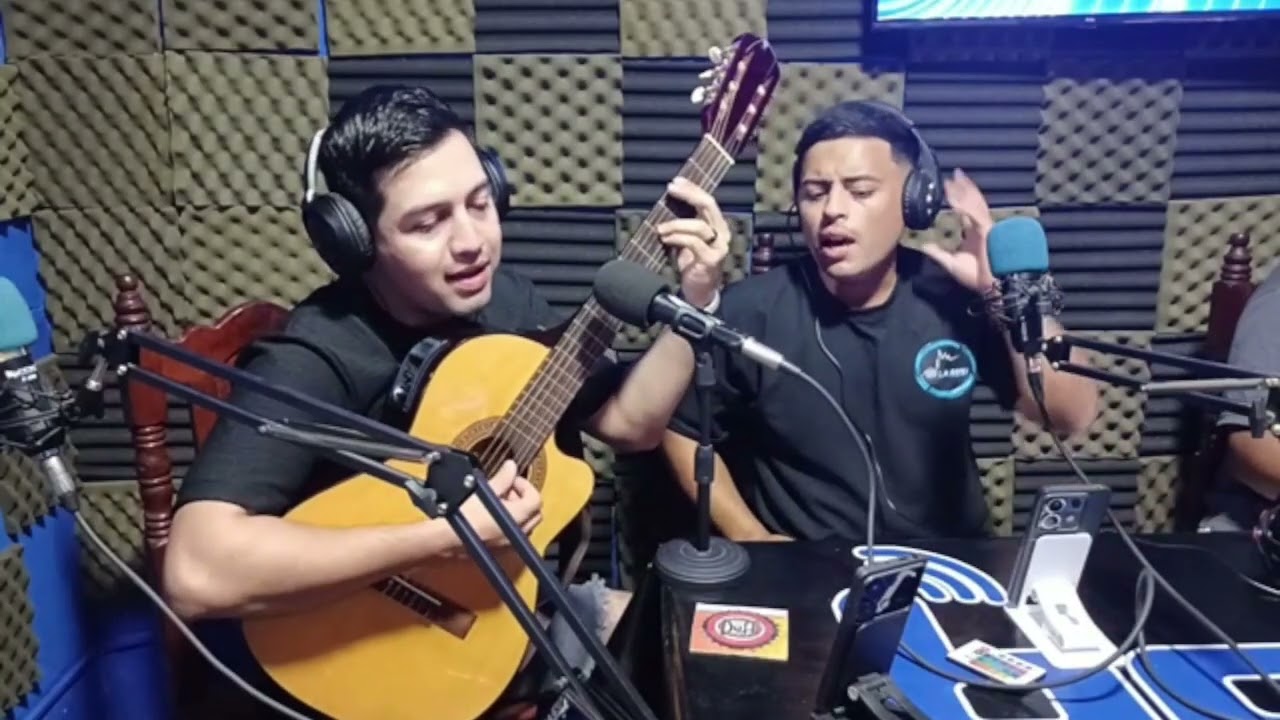 LA RESI ENGANCHADOS ACUSTICO