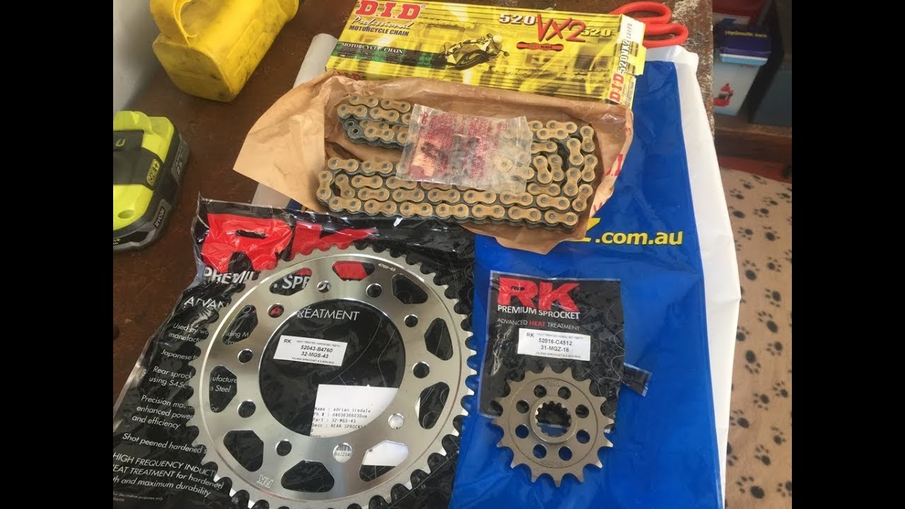 Motorcycle Chain and Sprocket Replacement - without using special tools