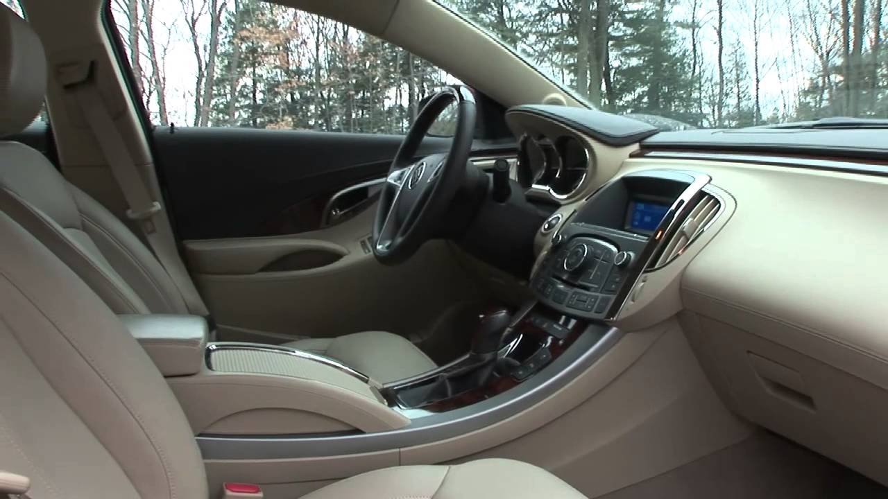 Тест-драйв Buick LaCrosse 2011 года