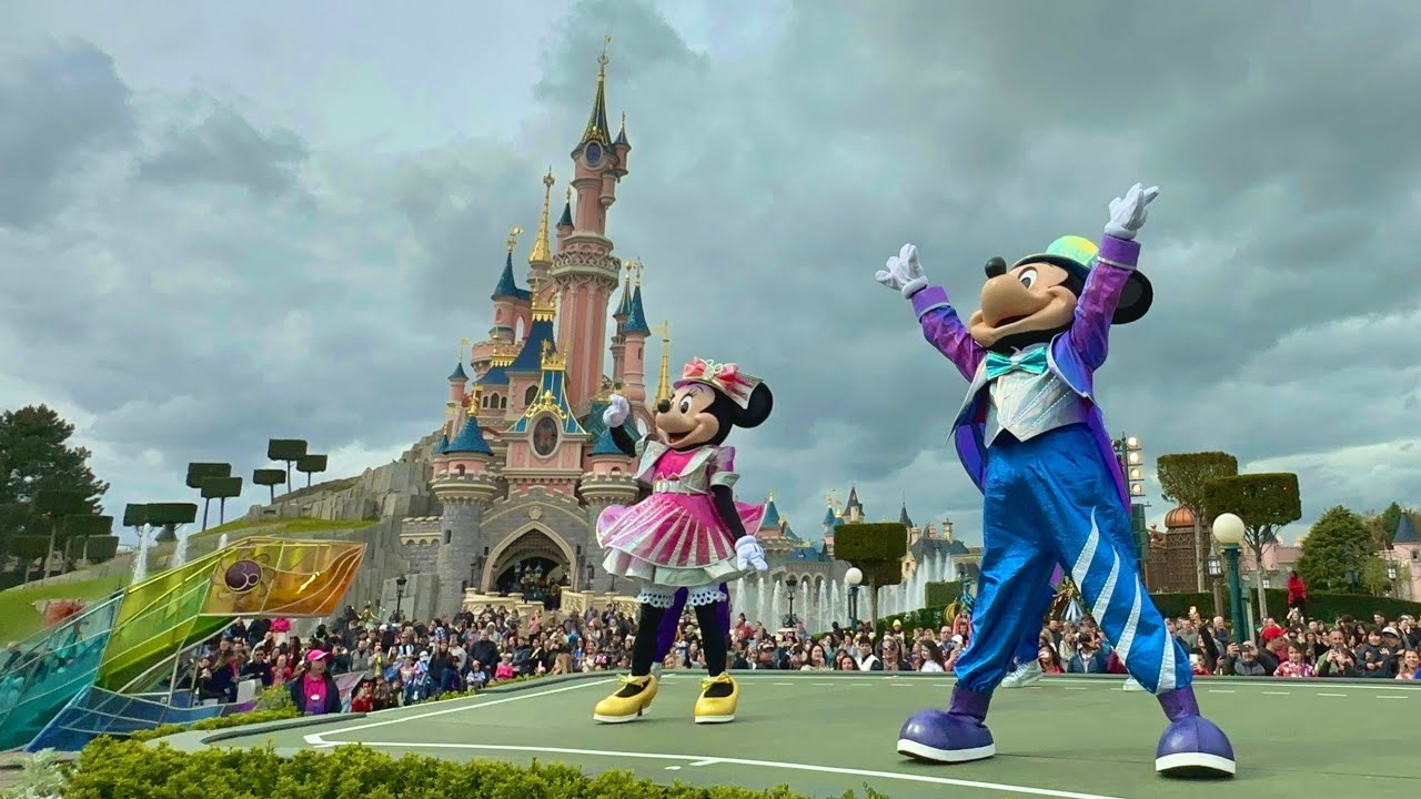 Dream...and Shine Brighter! (A Stage) Full Show 2023 | Disneyland Paris