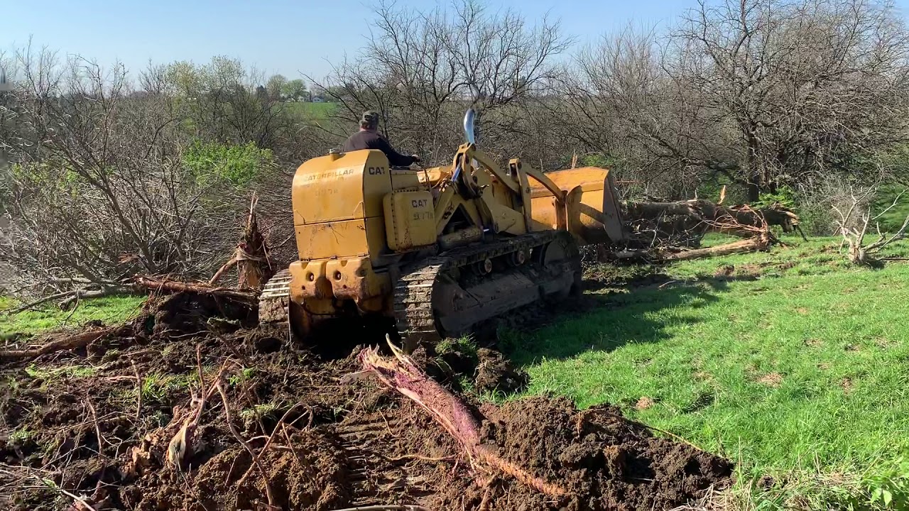 1960 Caterpillar 977H operating