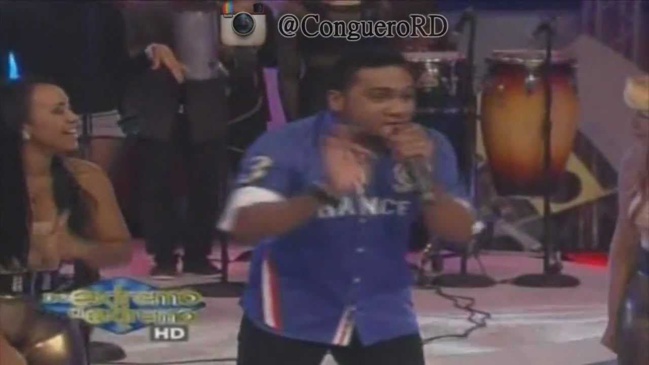 Silvio Mora - El Pollito Pio 'En Vivo' (@DeExtremo15) @CongueroRD @JoseMambo