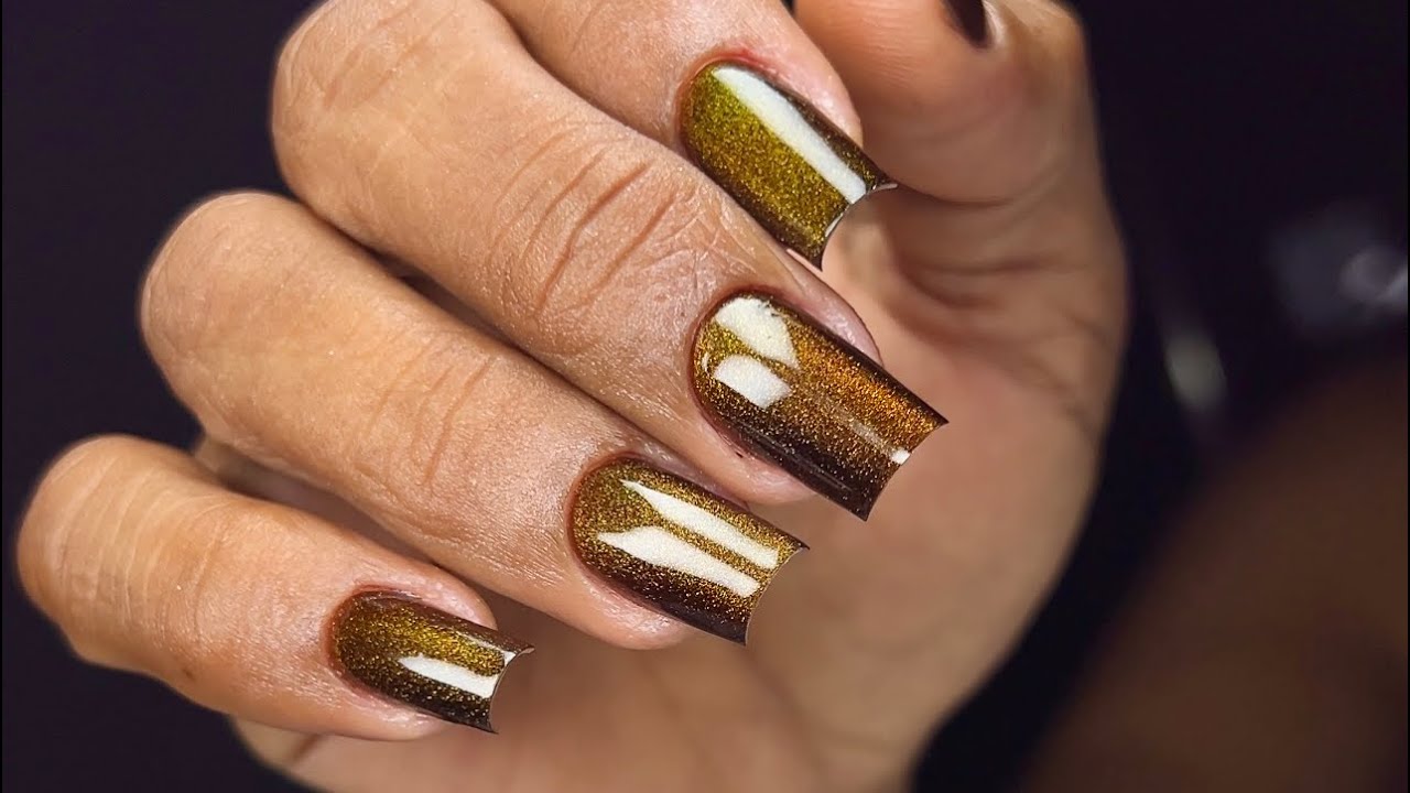 Manutenção na unhas da minha mãe mais de 30 dias🩶✨ Ela saiu lindíssima😍