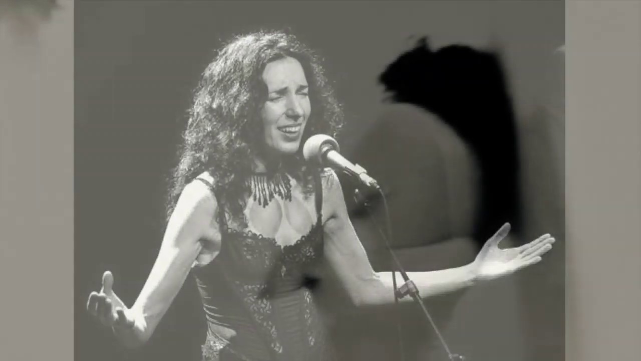 Ester Formosa - Confesso (La Casa Solitària)