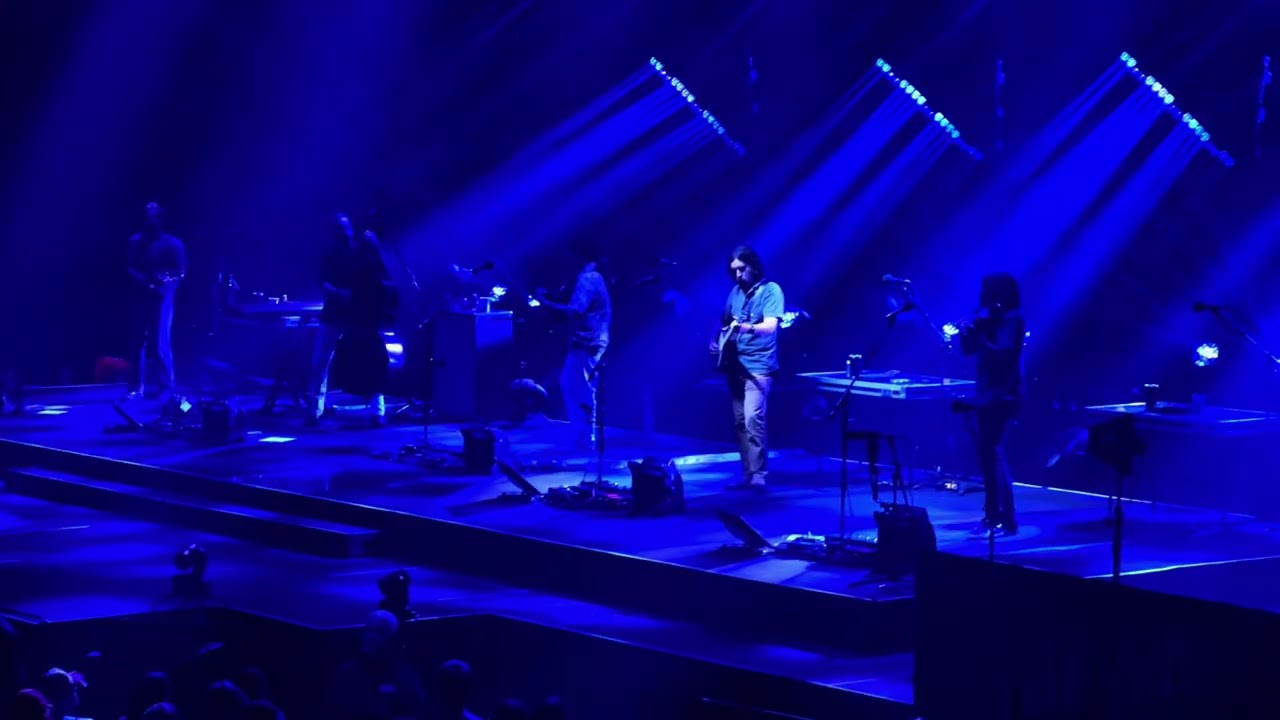 Billy Strings cover ‘The Mountaineer’ by Bill Monroe at Fiserv Forum in Milwaukee, WI USA - 8.8.25