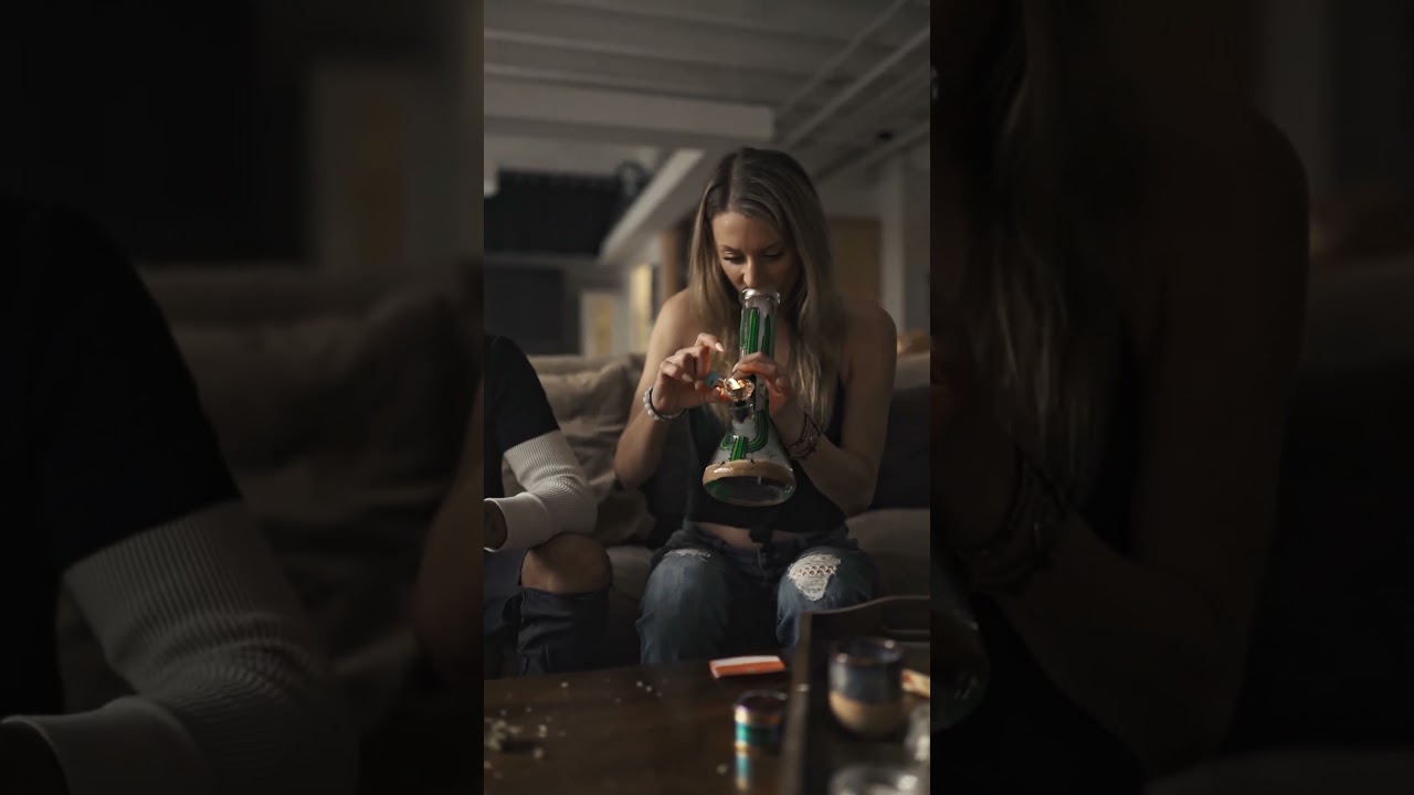 Chill Vibes: Girl Smoking a Bong on Couch RANDOM VIDEO OF THE DAY (DAY 171)