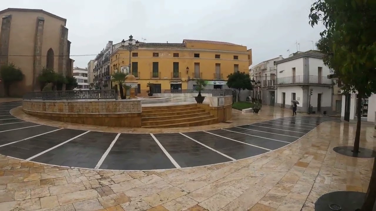 Campanario dia lluvioso