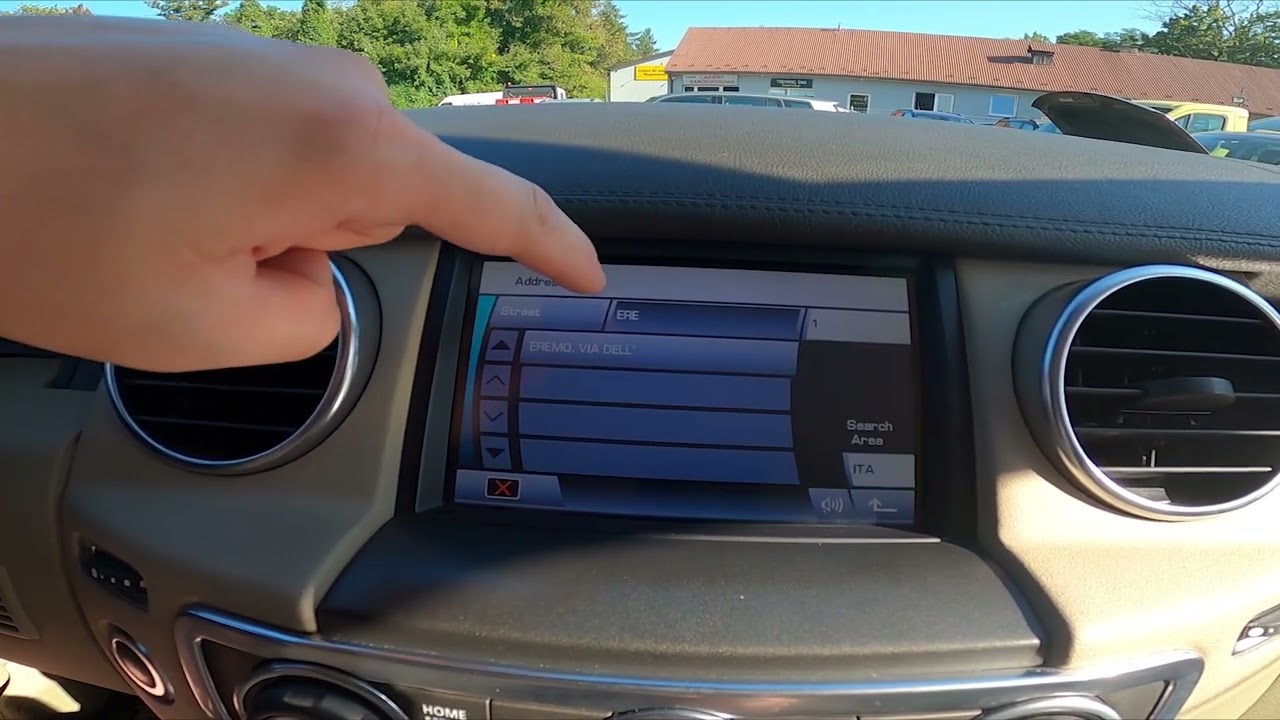 How to Set Destination in Map in Land Rover Discovery IV ( 2010 &ndash; 2016 ) - Start Route in Navigation
