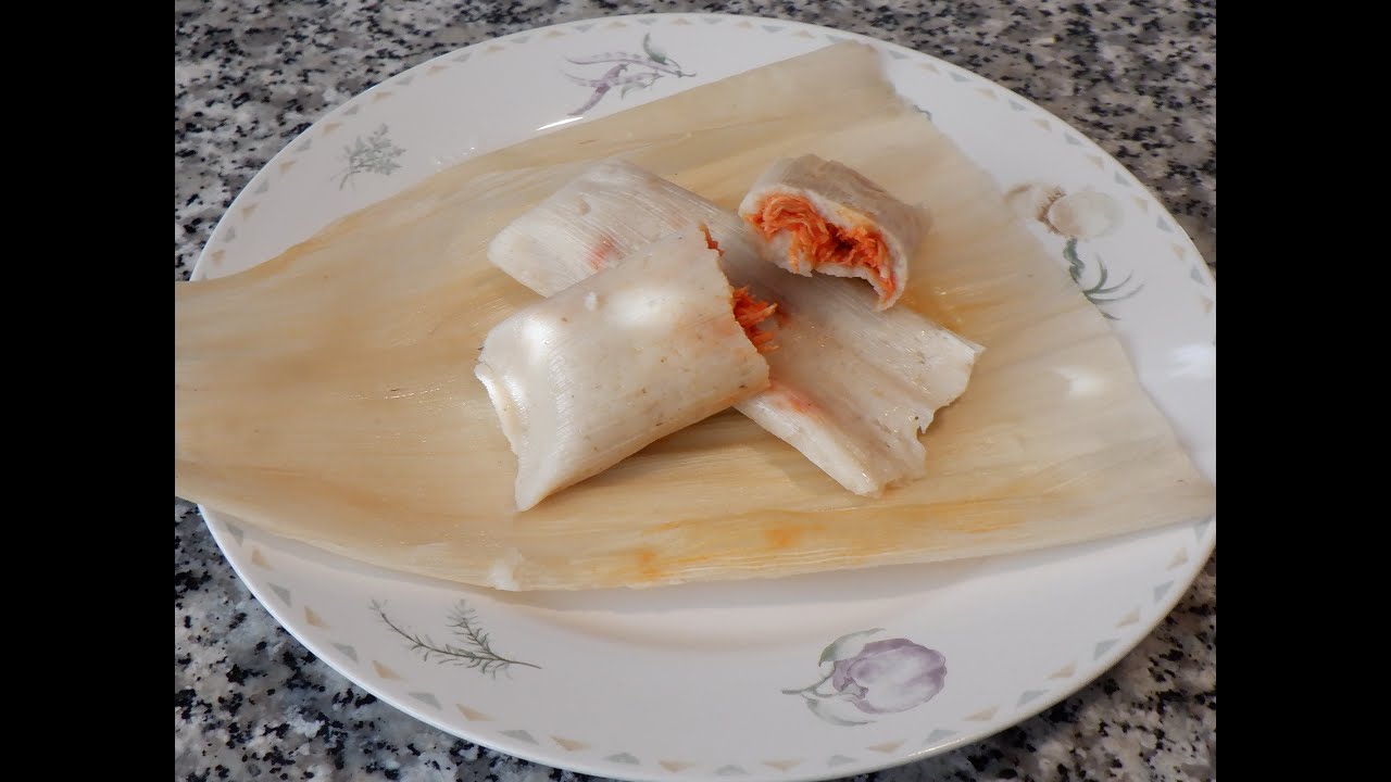 Tamales De Pollo. hechos con aceite muy ricos