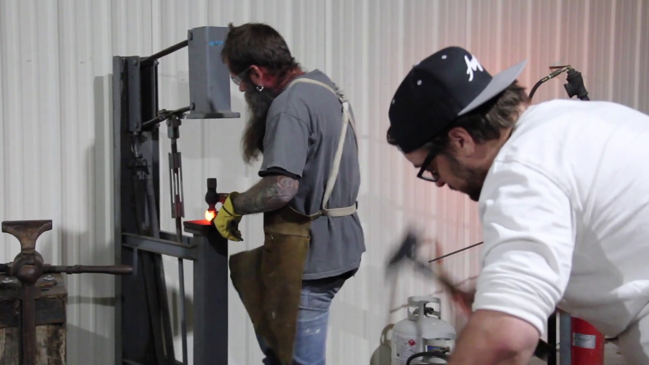 Watch: Learn all about blacksmithing at Tucson's new blacksmith school