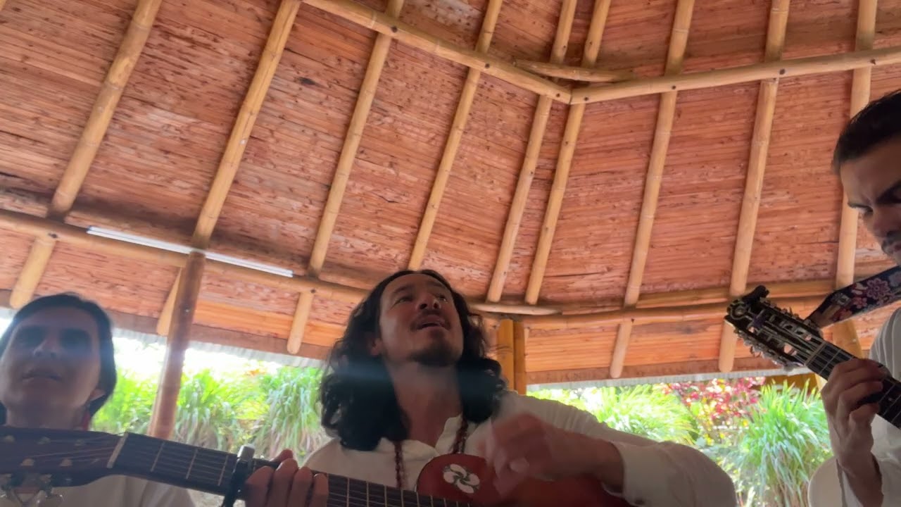 Para Paloma  compositor Alejandro Ramírez dedicado a su hija Paloma. Cómo un herencia de vida 
