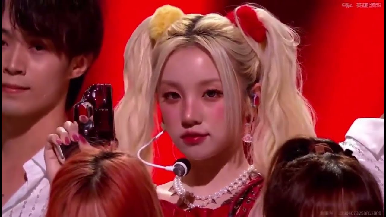 YUQI at «CFML Carnival» performing 'COPDD'
