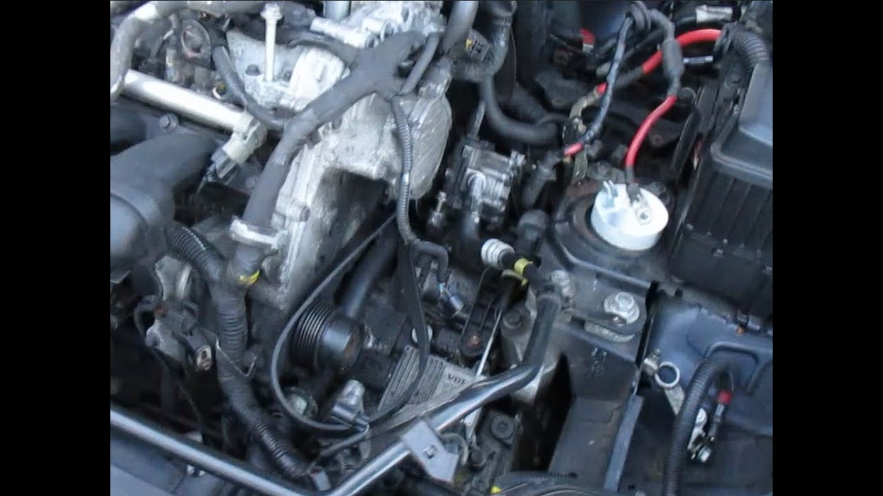 Крышка распредвала Volvo V70 III, эпизод 3 - Снятие кондиционера