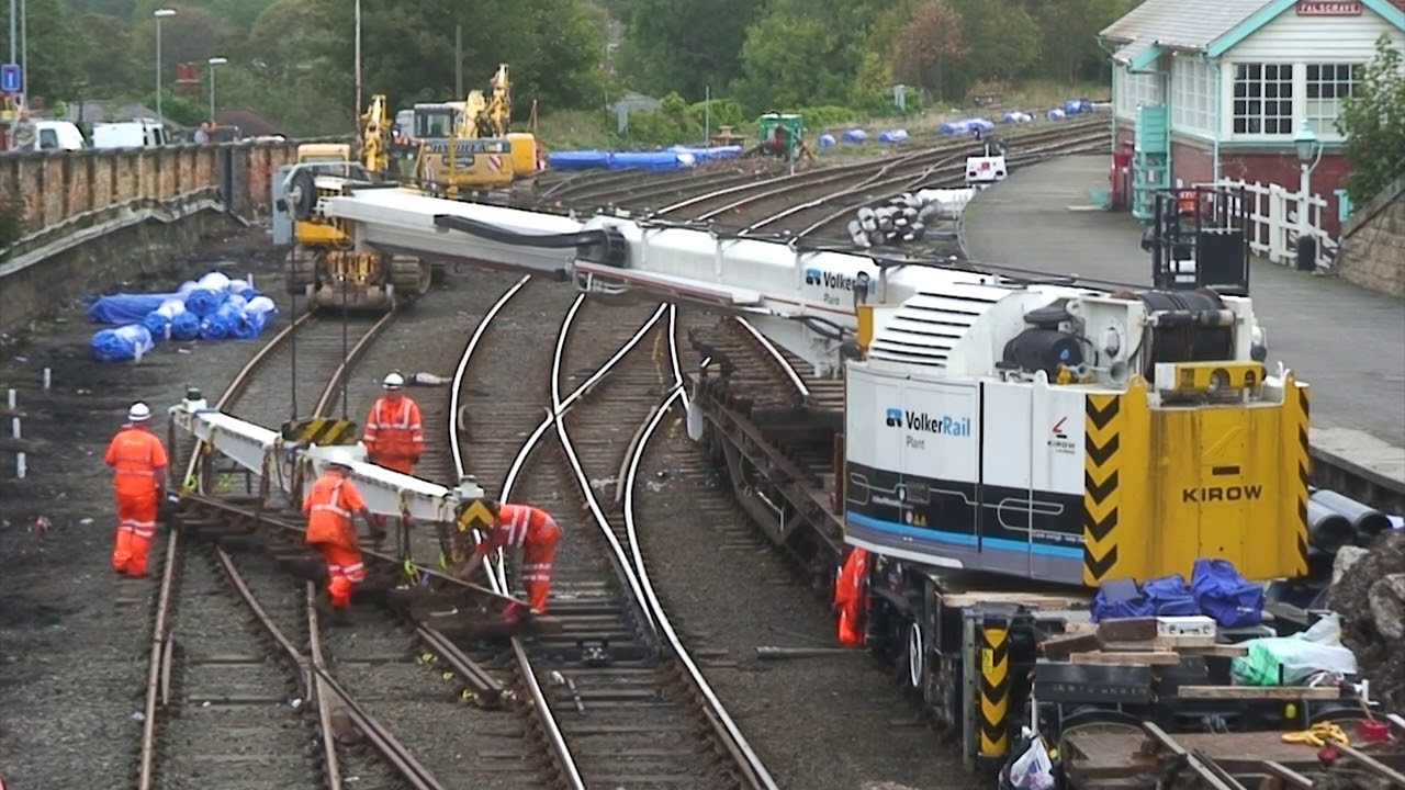 Scarborough Railway Station Reprofile & Falsgrave Signal Gantry Removal 2010 with the Kirow crane