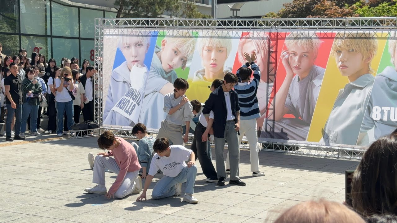 8TURN Busking 240427 [FANCAM] - ‘TIC TAC’