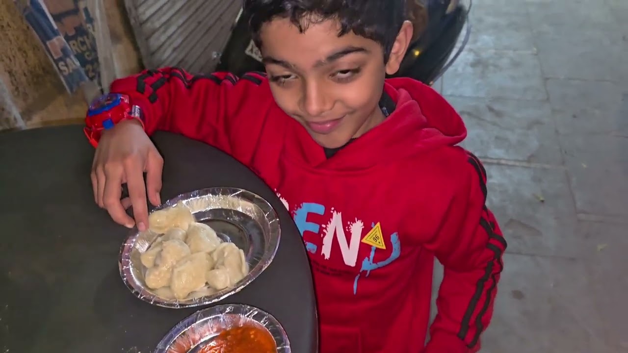 Aloo Ke Parathe🧇 Chicken Momos🥟 Or Chicken Curry Ghar Ki Mazaa Aa Gya 🍗